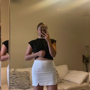 Giani Bini White Mini Skirt